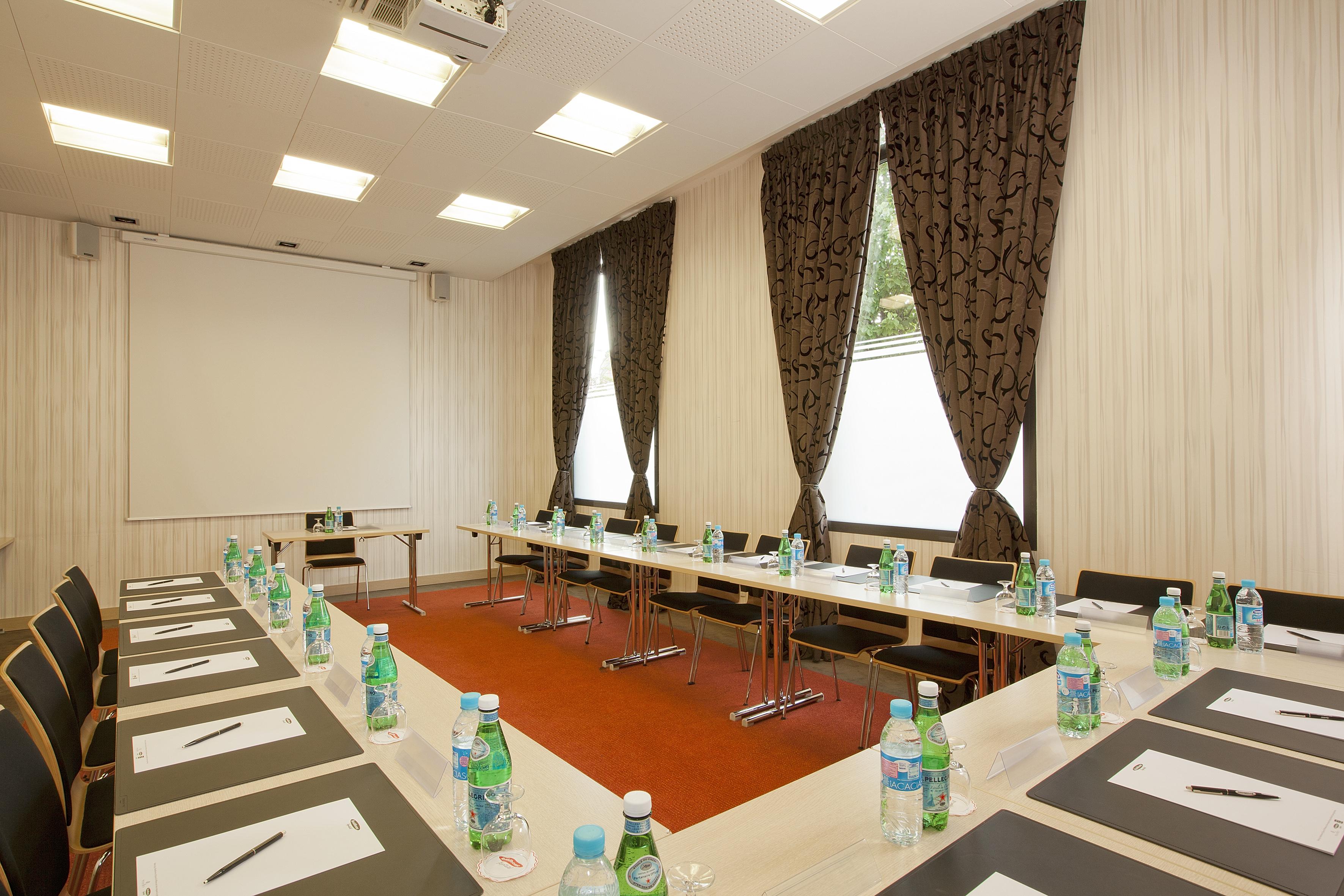 Residhome Paris-Evry Courcouronnes Екстер'єр фото