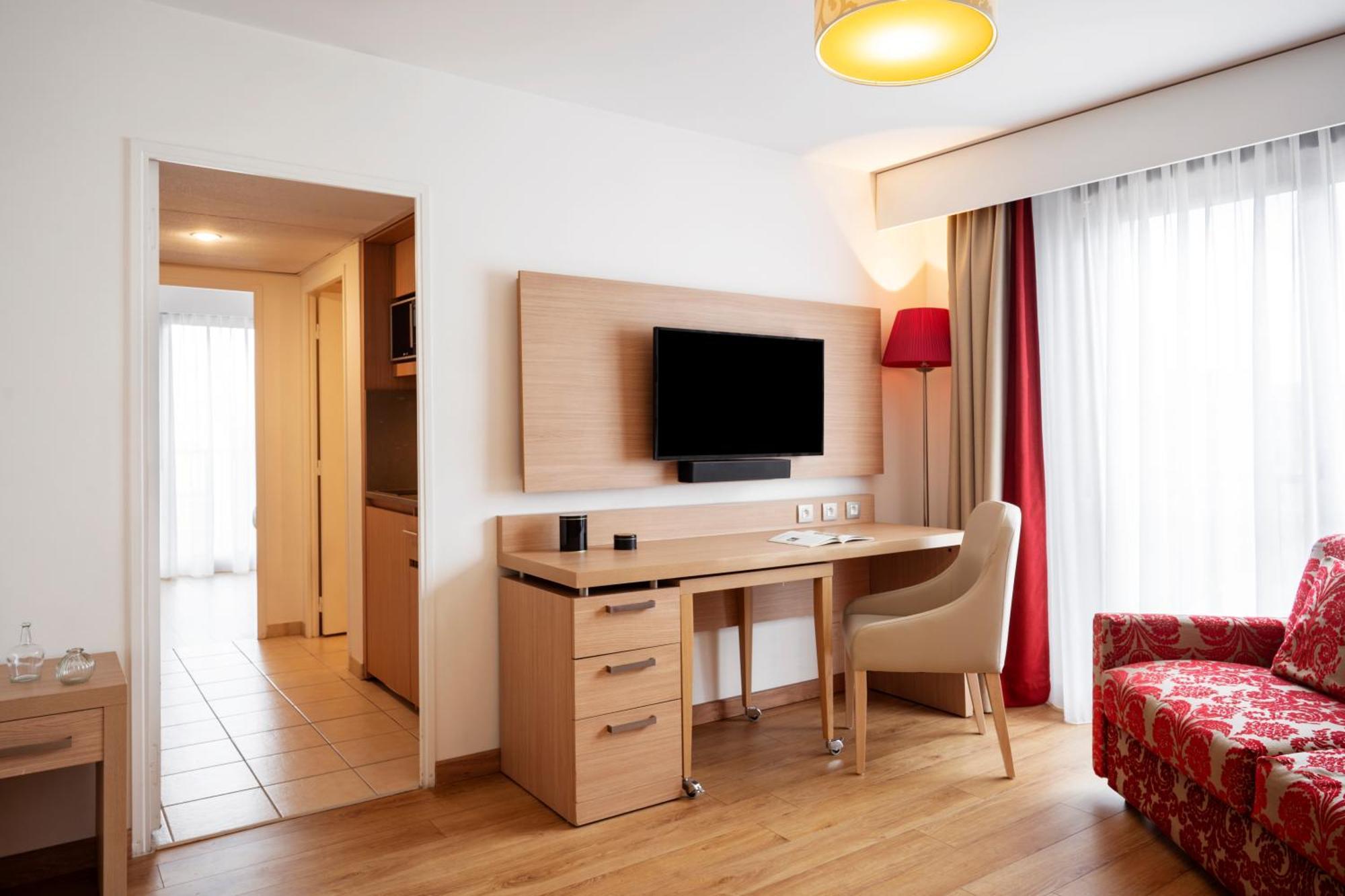 Residhome Paris-Evry Courcouronnes Екстер'єр фото